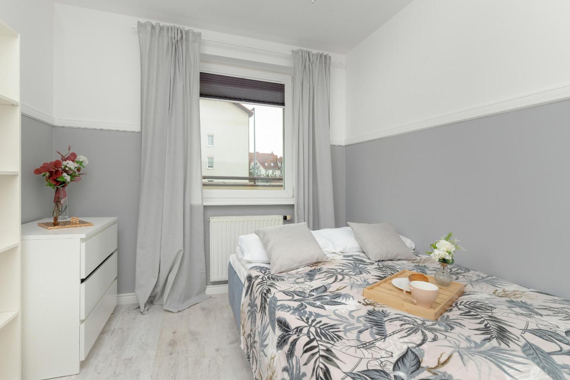 Apartment Spacious Family With 3 Bedrooms In By Renters